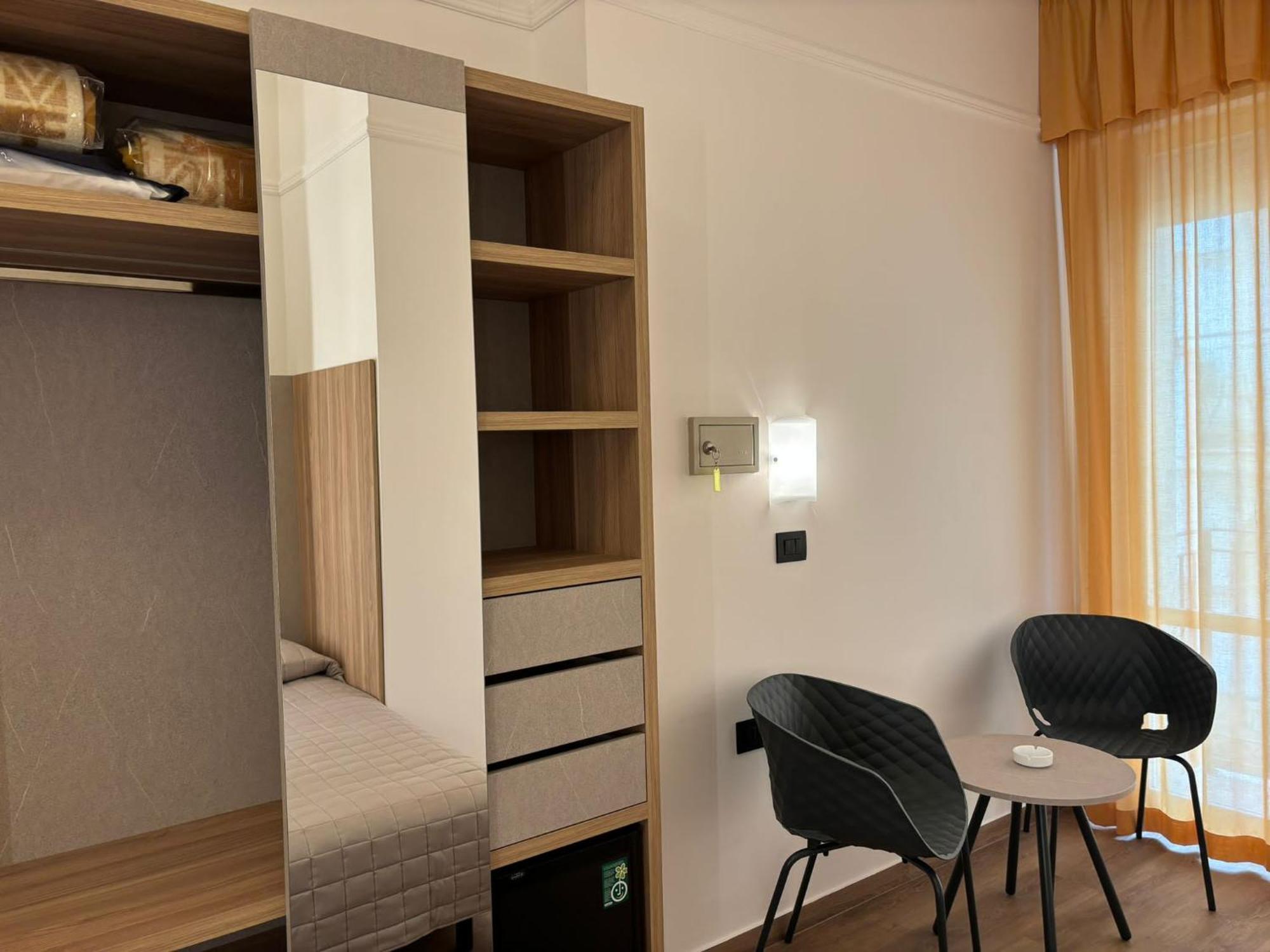 Hotel Cobalto Римини Екстериор снимка